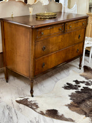 Vintage 4-drawer dresser on casters ￼