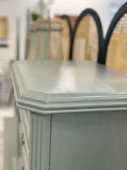 Vintage nightstand ￼