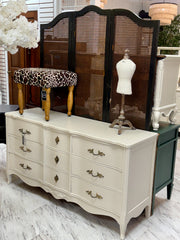 Stool w/nailheads