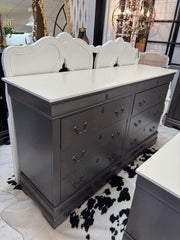 Two-tone dresser