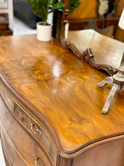 Antique French provincial dresser w/ mirror ￼