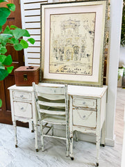 Antique vanity on casters w/chair ￼