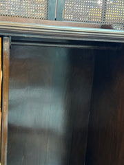 Vintage wardrobe/chifferobe ￼