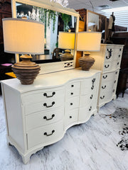 Duncan Phyfe Dresser w/mirror