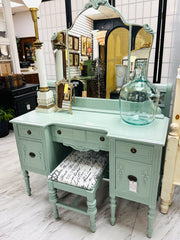 Vintage vanity w/mirror & stool