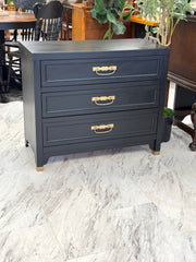 Vintage Bassett 3-drawer chest ￼