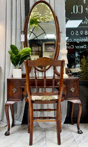 Antique Victorian clawfoot vanity & chair