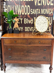 Vintage 4-drawer dresser on casters