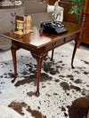 Queen Anne 2-drawer desk