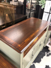 Media cabinet