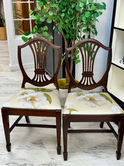 Duncan Phyfe table w/leaf & 4 chairs