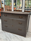 antique 3-drawer chest on casters ￼