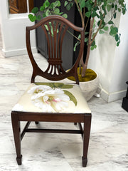 Duncan Phyfe table w/leaf & 4 chairs