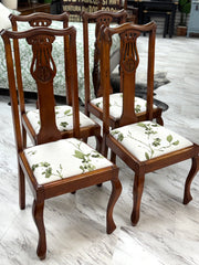 Vintage pedestal table w/4 chairs ￼