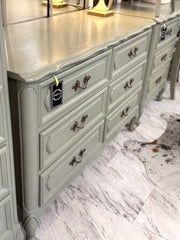 French Provincial dresser ￼