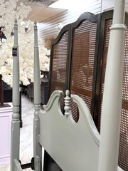Queen/full four-poster bed w/rails