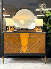 Vintage Hollywood Regency dresser ￼