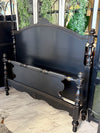 Vintage Jacobean full bed w/rails￼