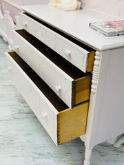 Vintage dresser w/mirror
