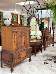 Carved wood antique chest of drawers ￼
