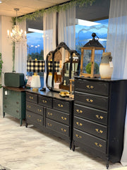 French Provincial dresser, w/mirror & chest ￼