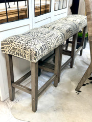 Set of (3) saddleback counter height barstools ￼