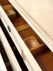 Vintage 3-drawer dresser