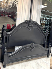 Carved wood king/queen bed w/rails