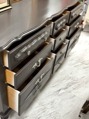 Vintage French Provincial dresser