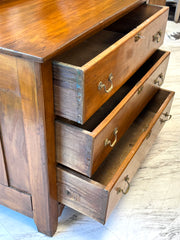 Primitive 3-drawer chest ￼