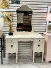 Vintage vanity on casters w/mirror