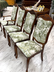 Vintage French Provincial table & 4 chairs ￼
