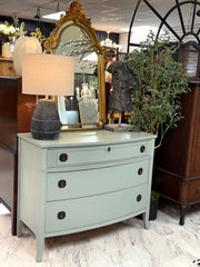 Vintage Hepplewhite-style bow front chest