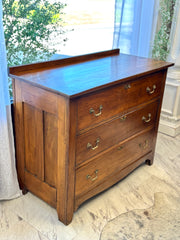 Primitive 3-drawer chest ￼