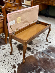French Provincial piano bench w/storage