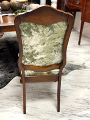 Vintage French Provincial table & 4 chairs ￼