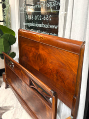 Vintage mahogany full bed w/rails