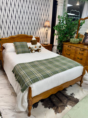 French Provincial Full bedroom set