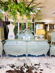 French Provincial Bedroom Set