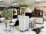 Vintage French Provincial chest ￼